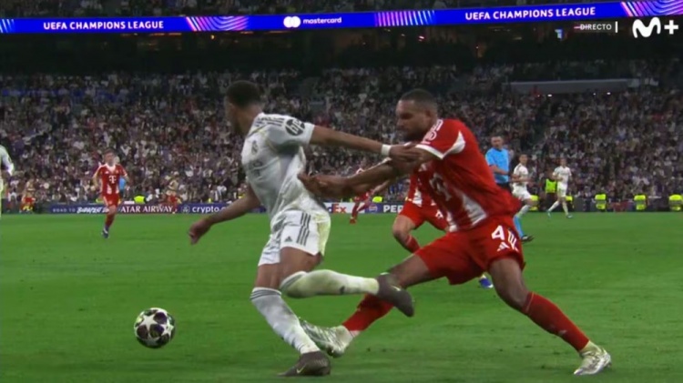 b体育官网入口在线-龙赛罗怒喷：塔没被罚下令人愤慨 裁判嫉妒皇马！VAR有什么用